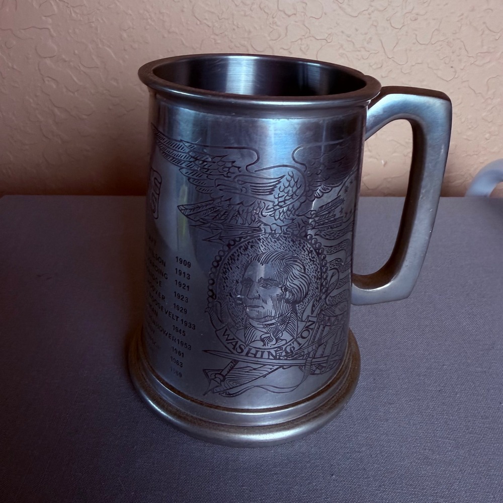 Eales of Sheffield Pewter US Presidents Tankard Glass Bottom 


 England
